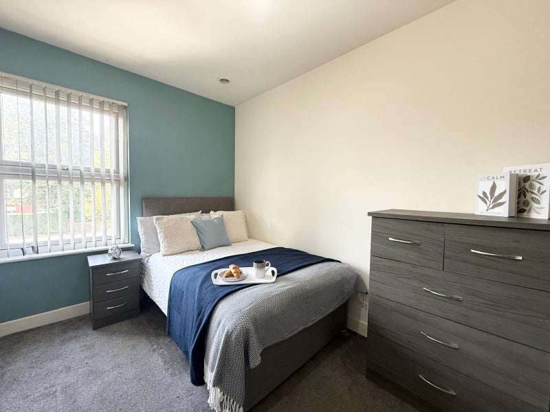 Photo 1: Room 3