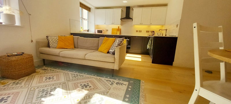 Photo 1: Open plan kitchen/living room