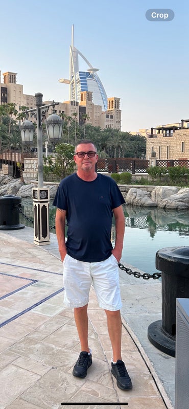 Photo 1: Im a young 56 year old guy.I play alot of golf ⛳️I work for New Forest District Council.06:00-14