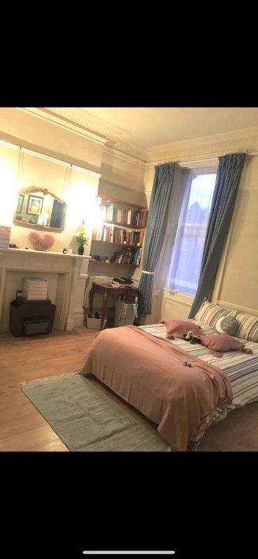 Photo 1: Larger room 1
