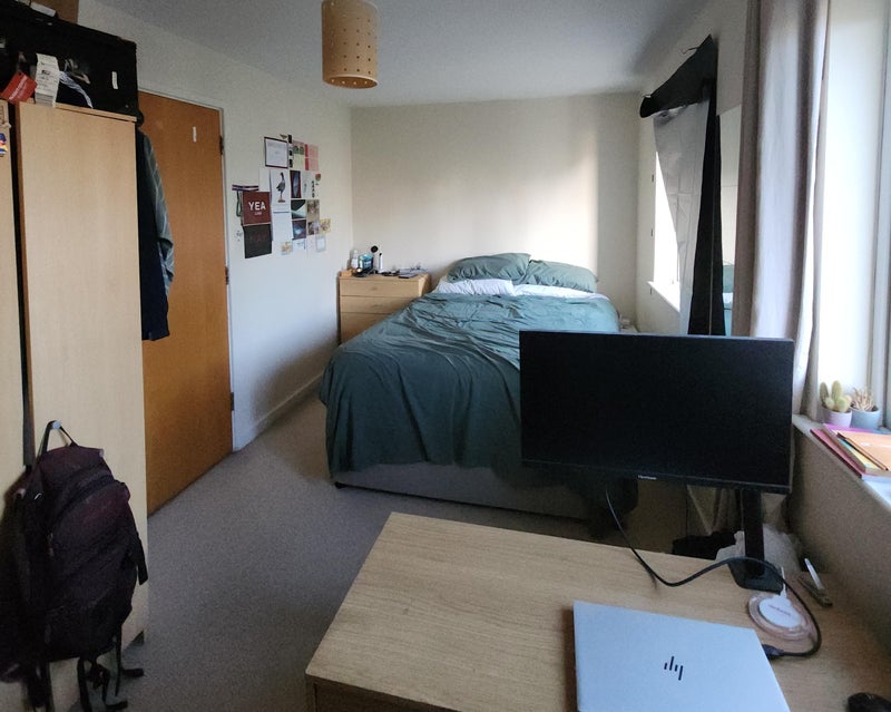 Photo 1: Double Bedroom