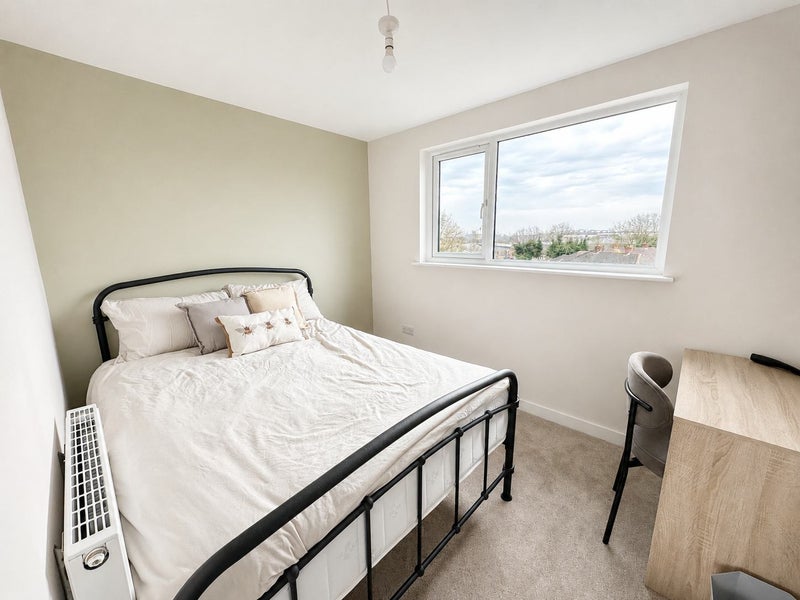 Photo 1: Room 