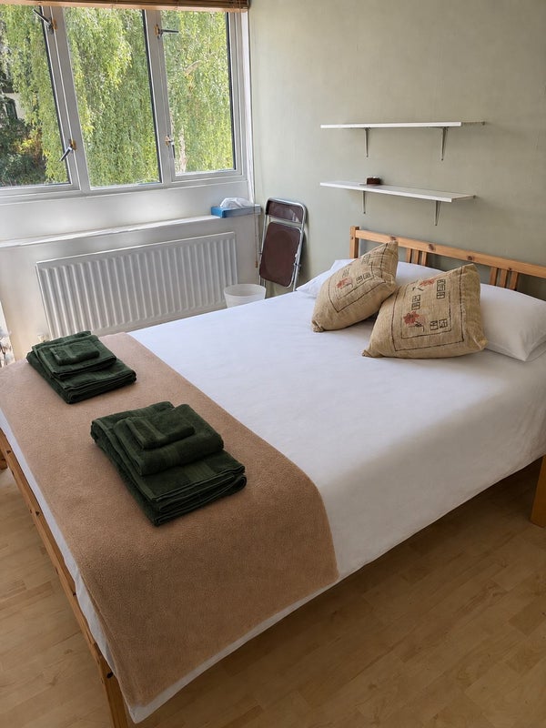 Photo 1: Double Room with wardrobe 