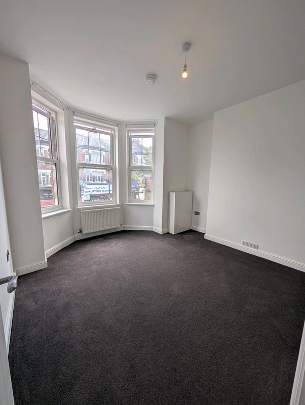 Photo 1: Living room