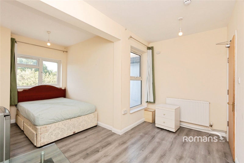 Photo 1: Room 3