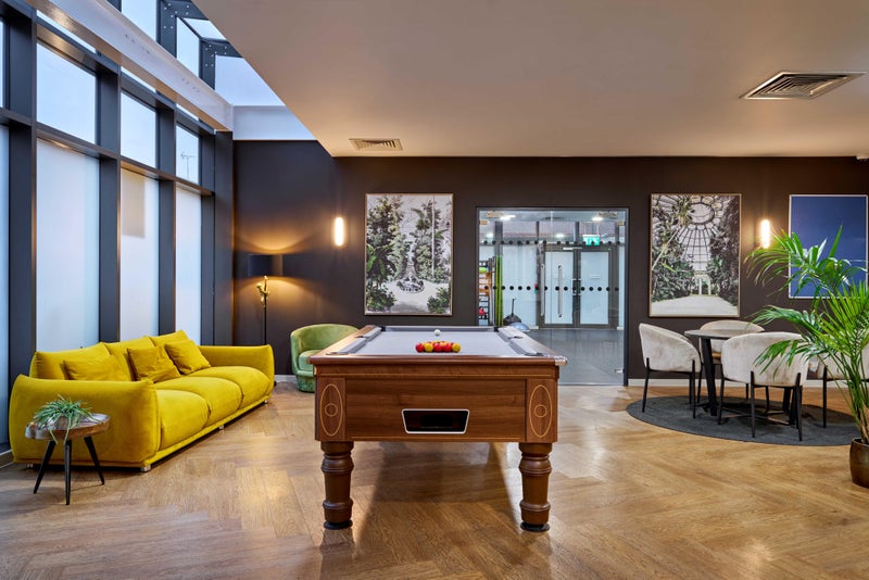 Photo 1: Common room