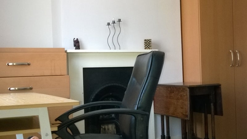 Photo 1: Double room with Victorian fireplace