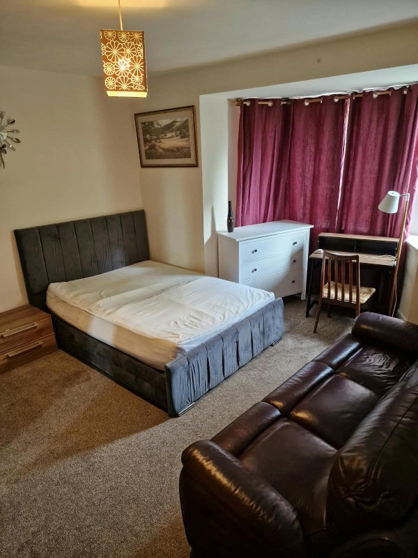Photo 1: King size bed