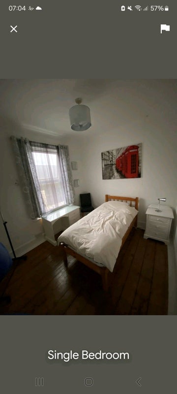 Photo 1: Bedroom