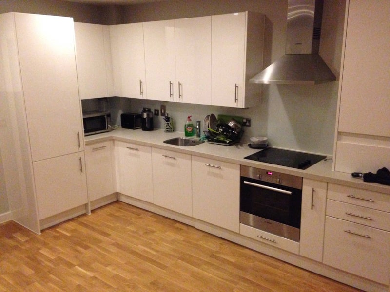 Photo 1: Kitchen