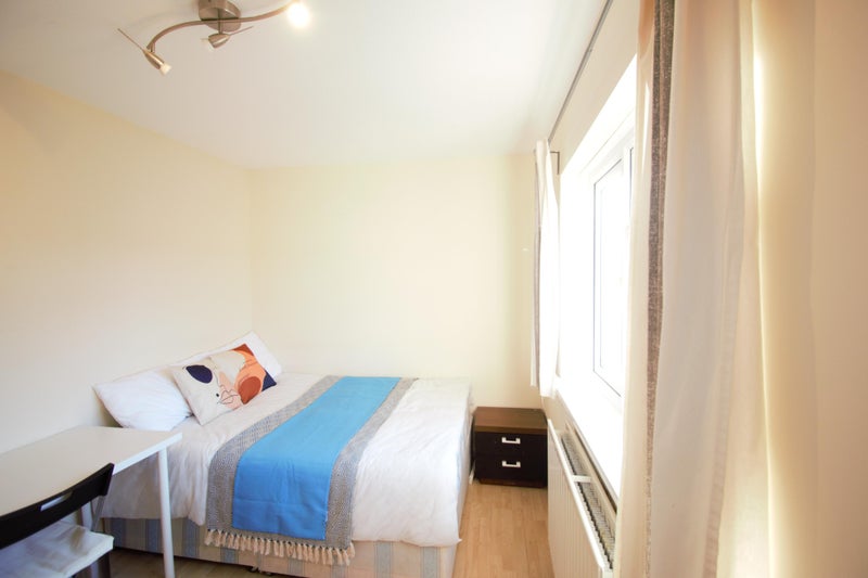 Photo 1: £888pcm
