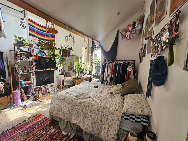 Photo 1: Room 1 top floor