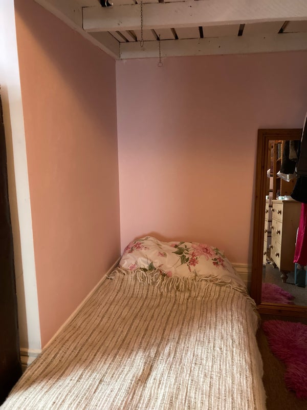 Photo 1: Comfortable sleeping area