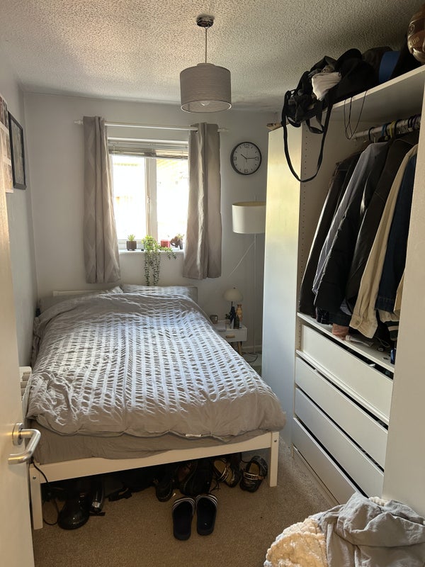 Photo 1: Bedroom for rent. Bed is now other way under the window and smaller wardrobe for more room