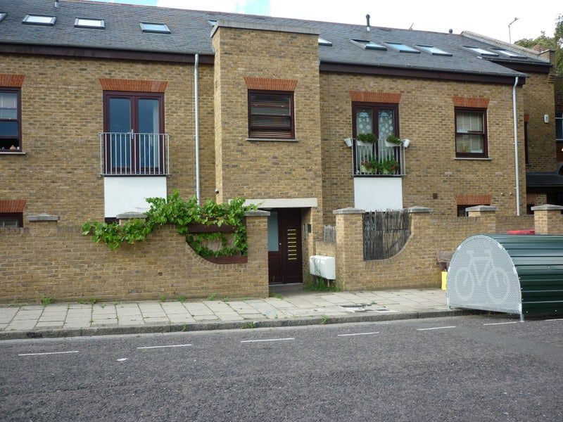 Photo 1: street view