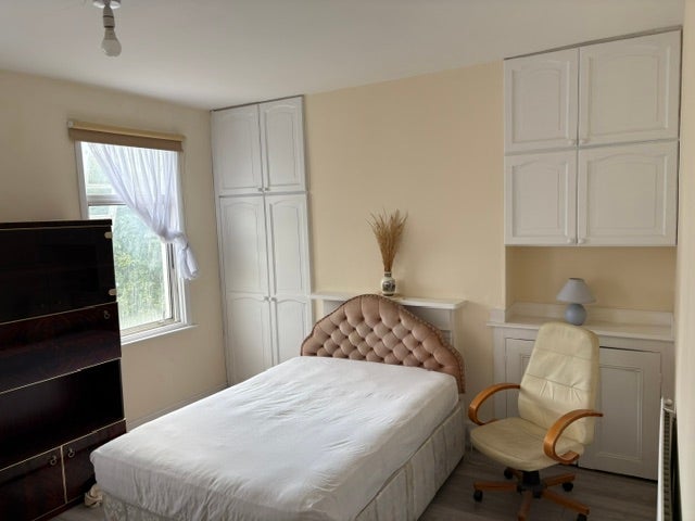 Photo 1: Master Room