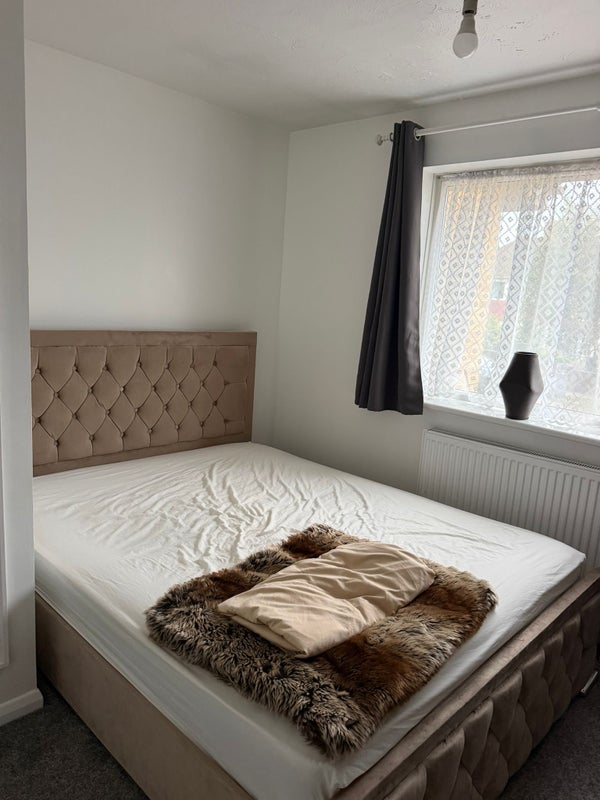 Photo 1: Kind bed 