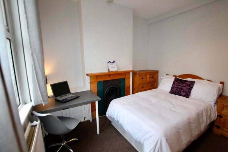 Photo 1: Room1