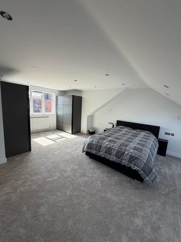 Photo 1: King Size Room