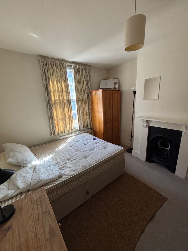 Photo 1: Room on the 2nd floor