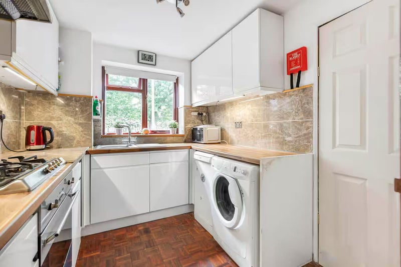 Photo 1: Kitchen
