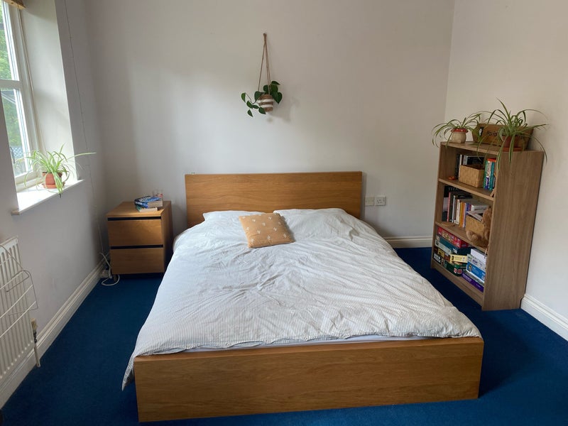 Photo 1: Bedroom 1 