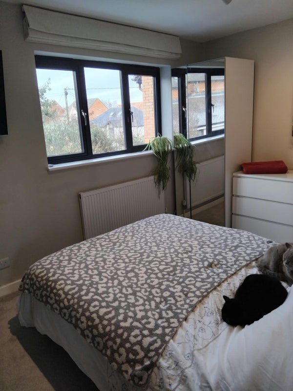 Photo 1: Double ensuite,garden view