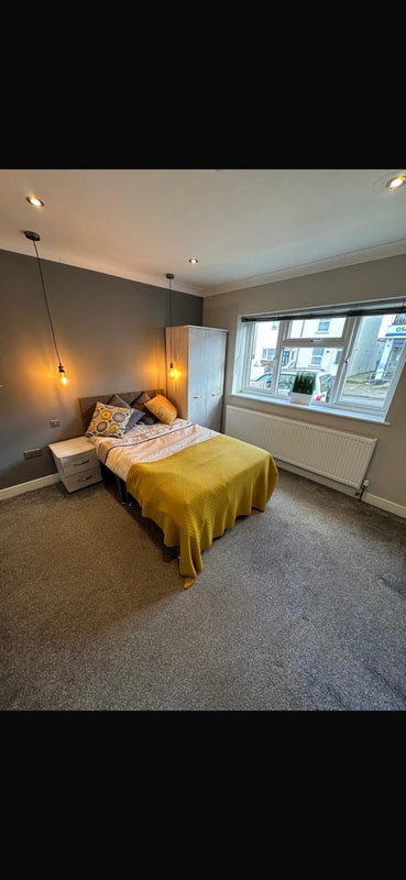 Photo 1: Suite 1