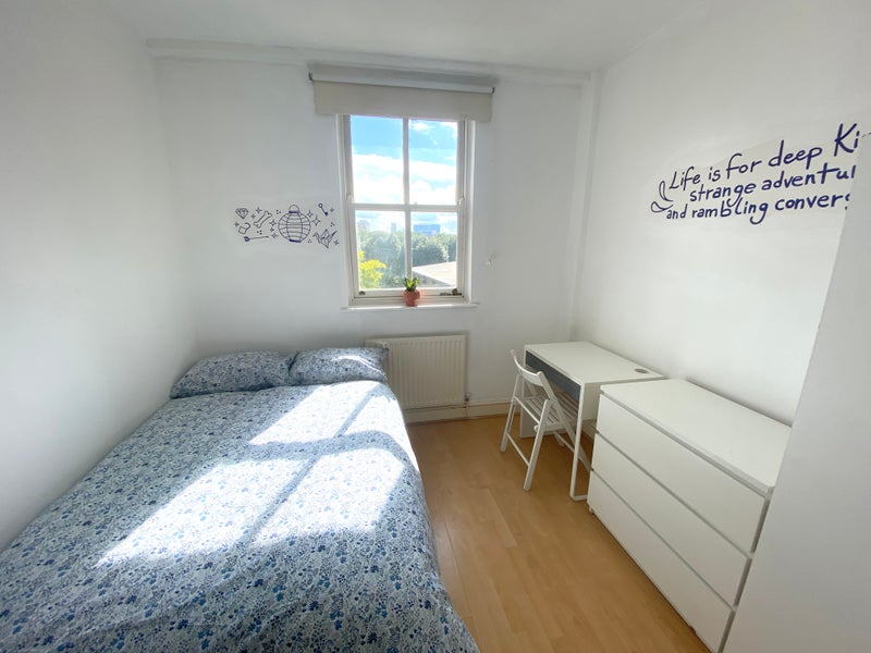 Photo 1: 900pcm available from the 3rd of OCTOBER 2026