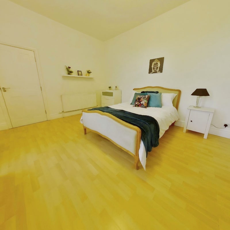 Photo 1: Room 3