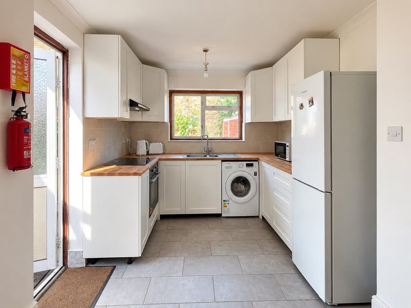 Photo 1: New Kitchen