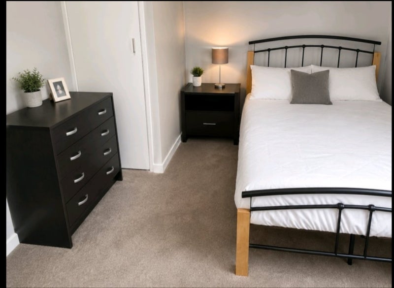 Photo 1: Room