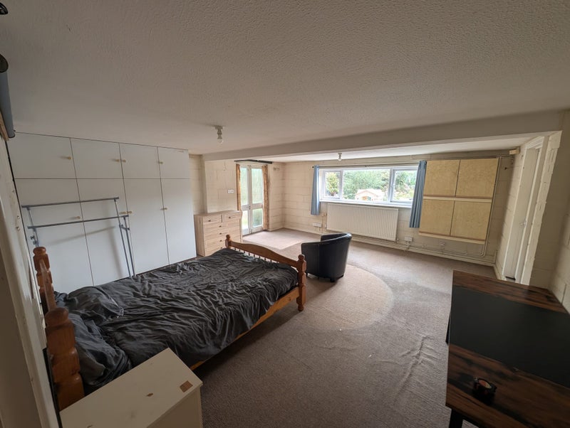 Photo 1: Doors from your room to the garden. Huge space!