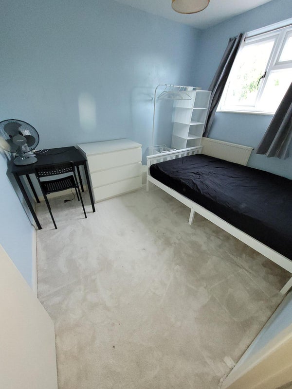 Photo 1: £625 Double Room