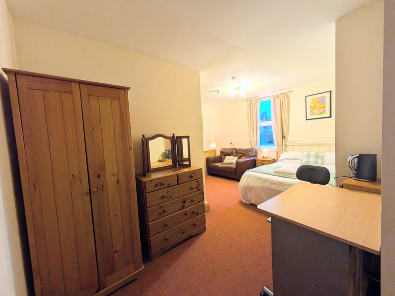 Photo 1: Big double room