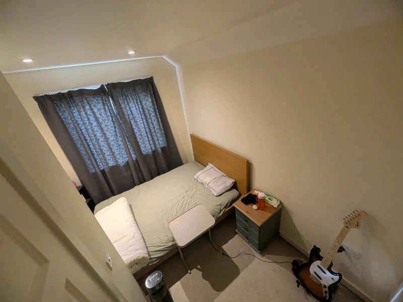 Photo 1: Bedroom