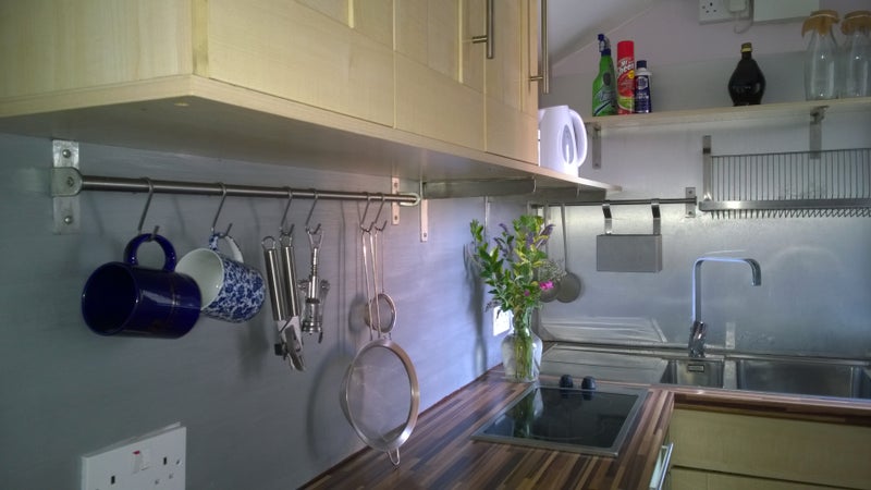 Photo 1: Kitchen