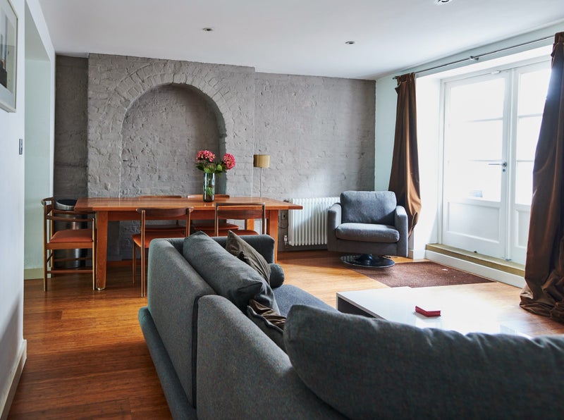 Photo 1: Living Room