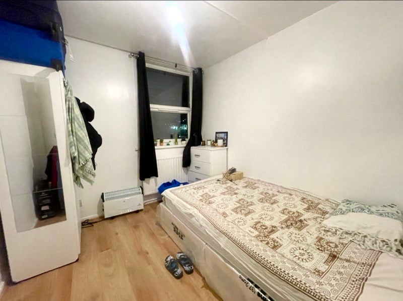 2 Lovely Room In Edmonton Area+All Bill Includes