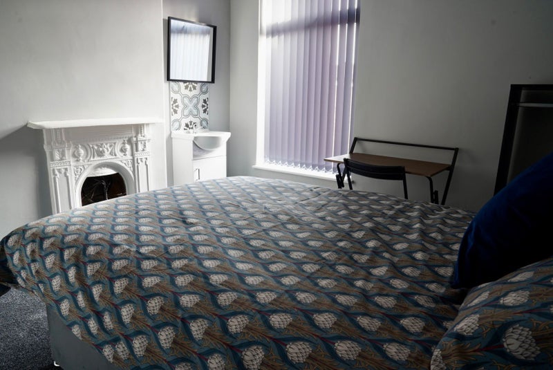 Photo 1: Room 3