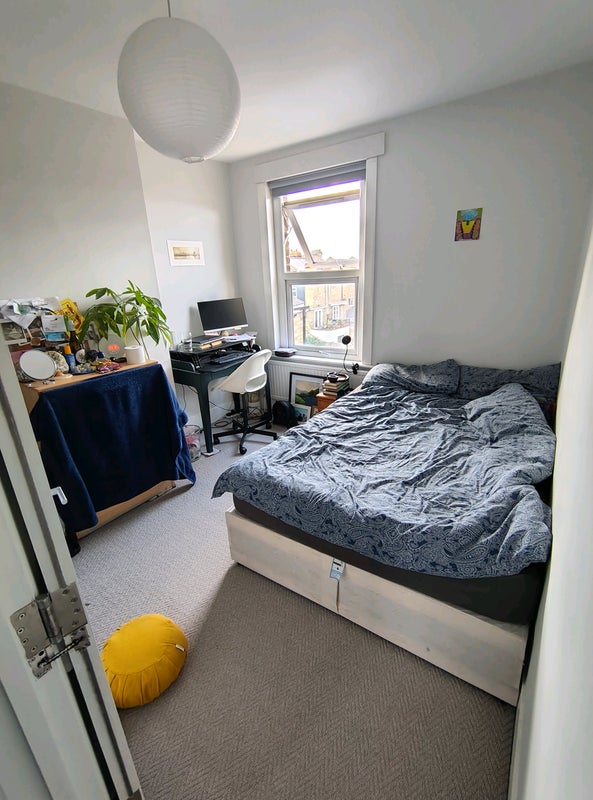 Photo 1: Very light window, view over courtyards and limited view in so nice and private