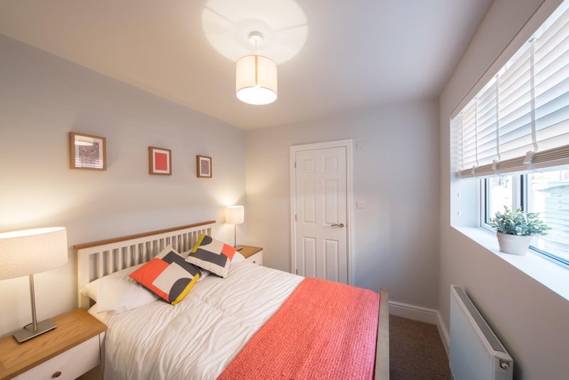Photo 1: Room 2