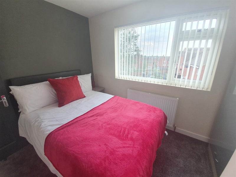 Photo 1: Room 3