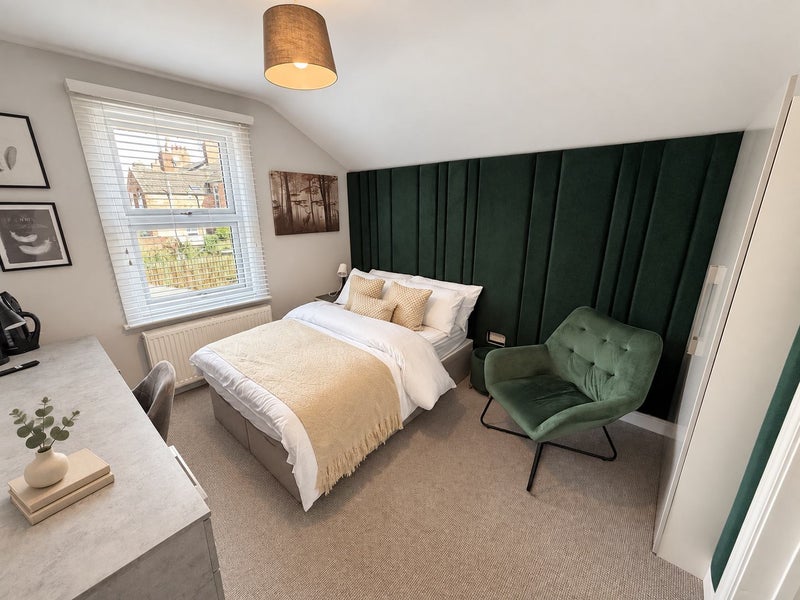 Photo 1: Suite 3 - Available