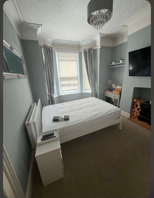 Photo 1: Double room