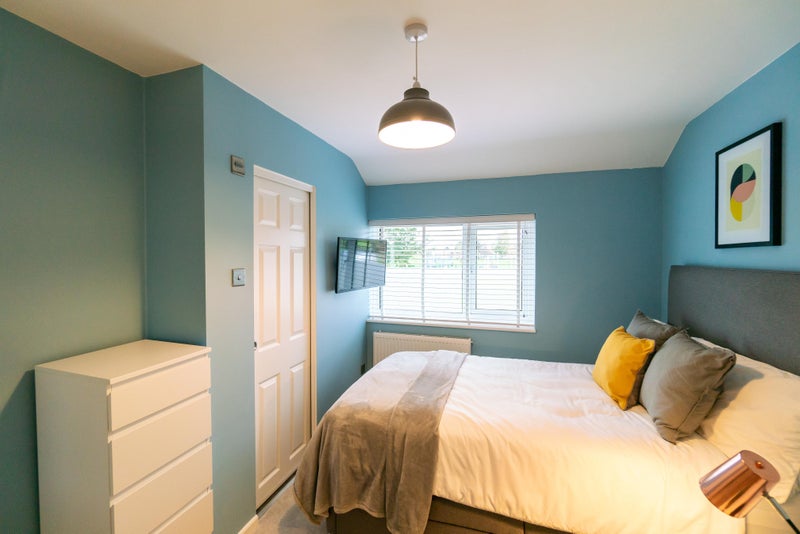 Photo 1: Room 3