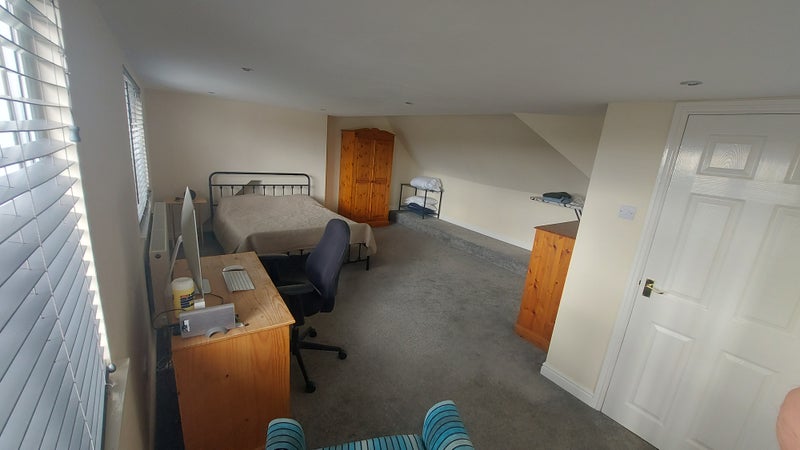 Photo 1: Bedroom