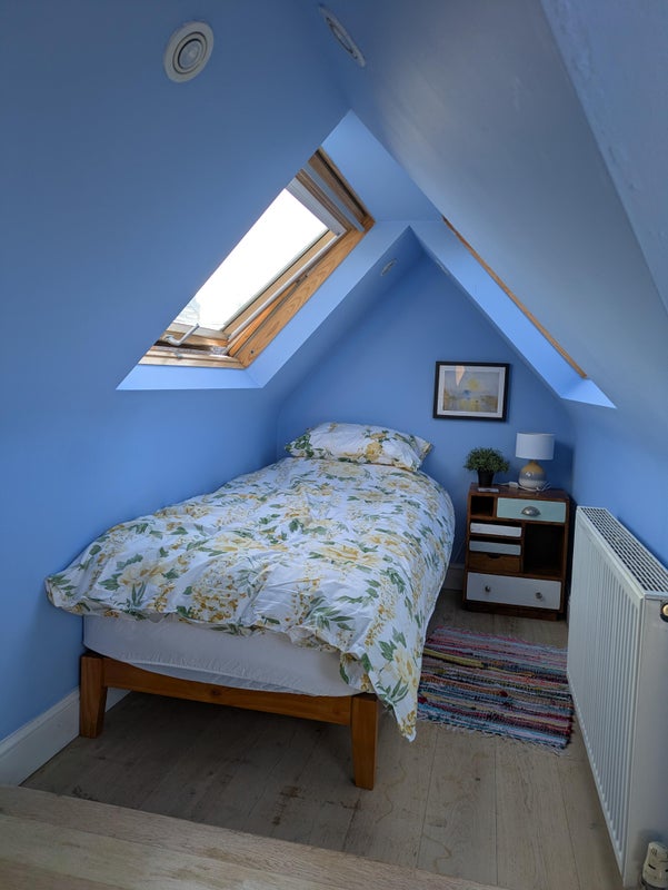 Photo 1: Comfortable and cosy new bed 