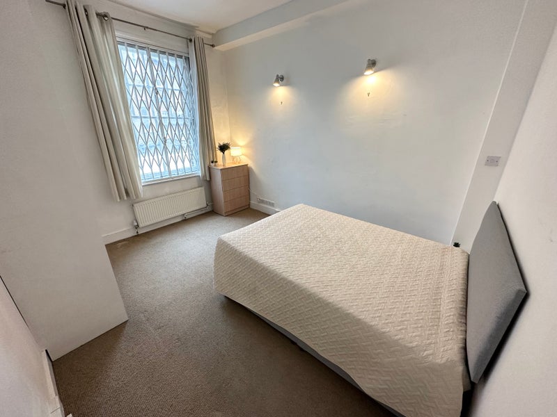 Photo 1: ROOM B