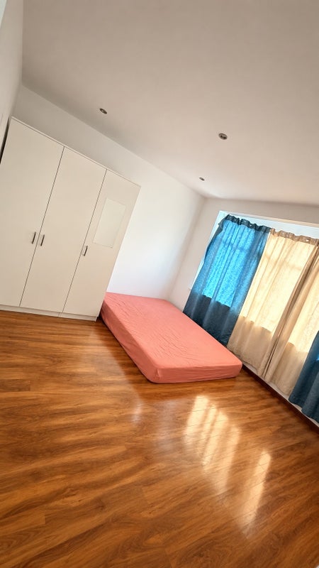 Photo 1: Separate personal washroom
